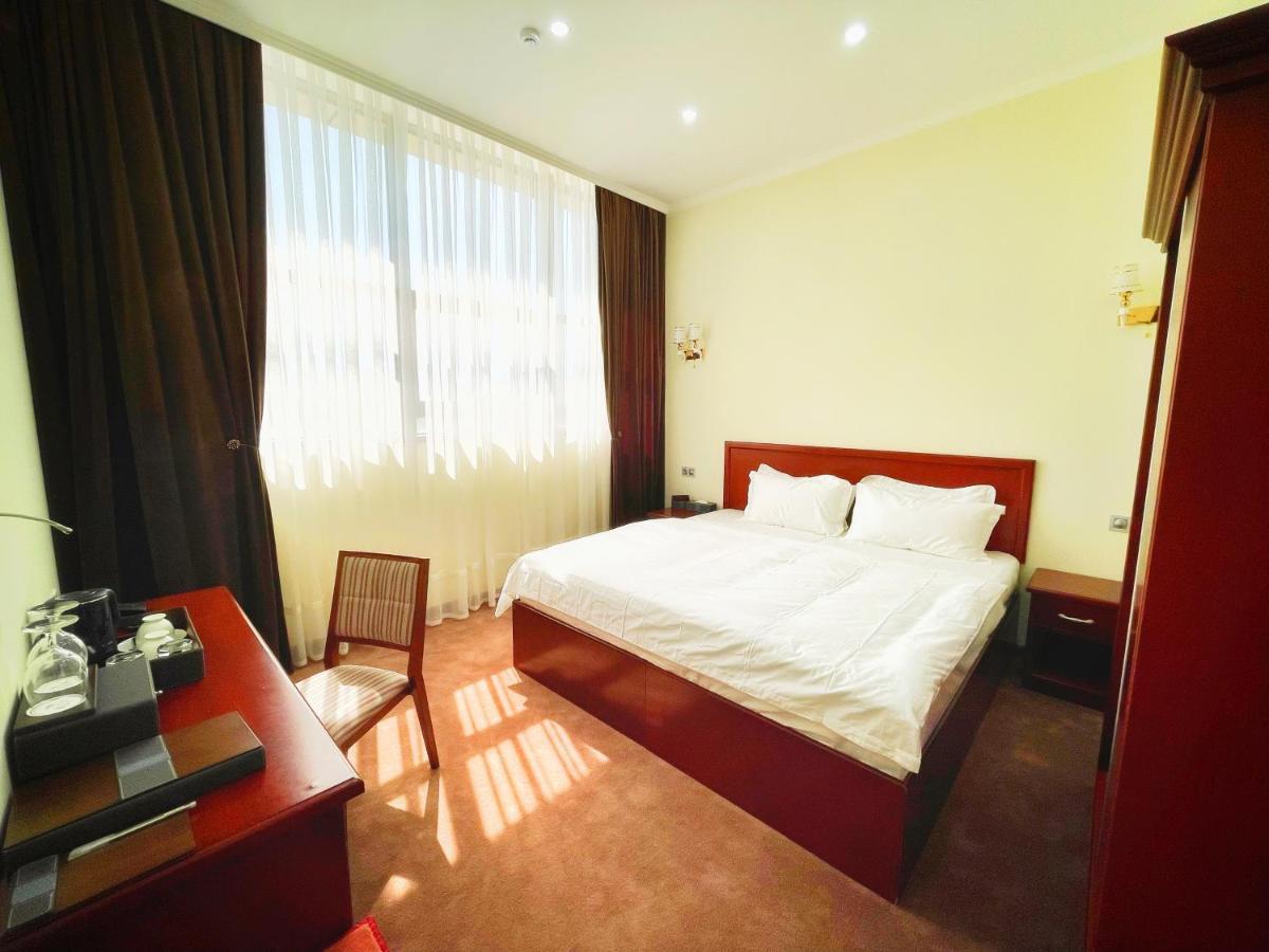 טשקנט Aura Hotel מראה חיצוני תמונה