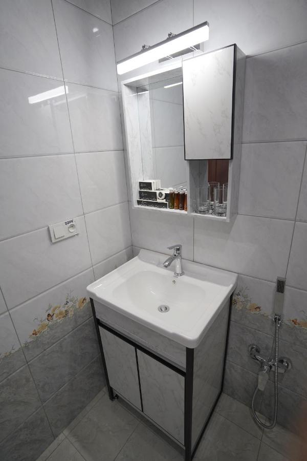 טשקנט Aura Hotel מראה חיצוני תמונה