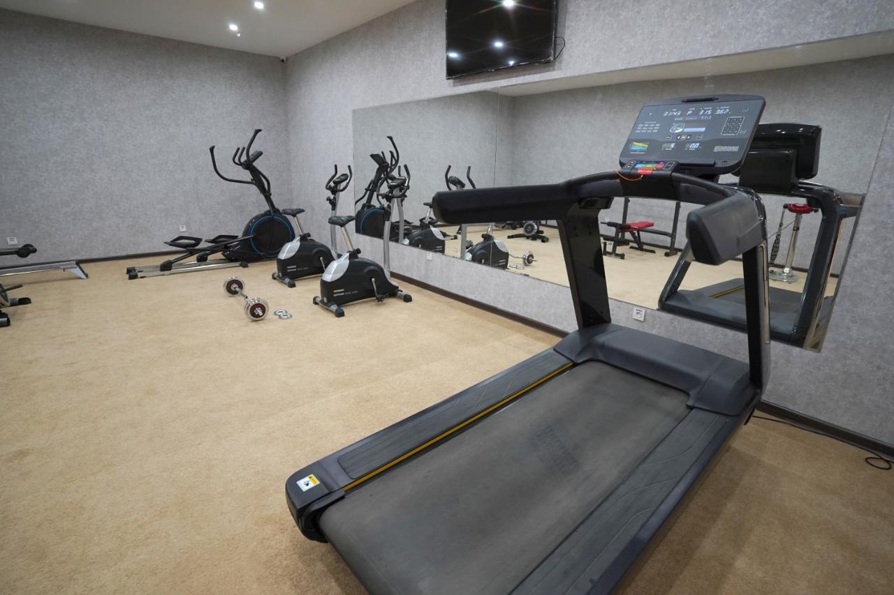 טשקנט Aura Hotel מראה חיצוני תמונה
